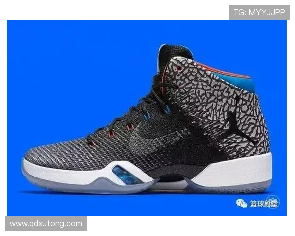 威少衣柜里塞满100双AJ，每天换着穿还不重样